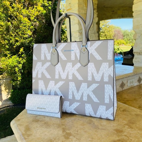 Michael Kors Large Everly  Tote&wallet set signature BNWT White grey - Picture 2 of 16